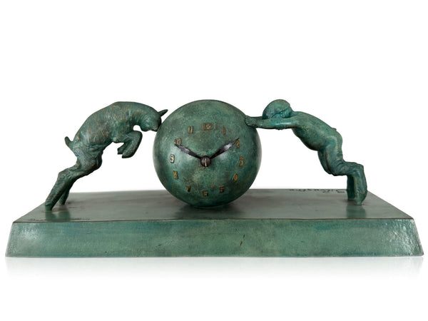 Horloge Art Deco en bronze à patine verte signée Silvestre - circa 1930