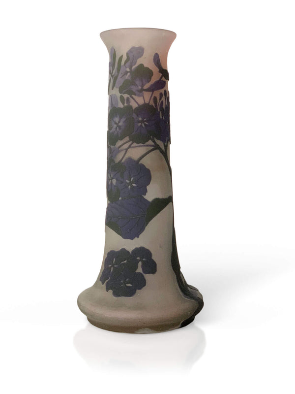 GALLE - Vase à décor d'Hortensias signé Gallé