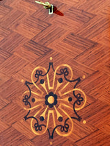 Detail de la marquetterie 